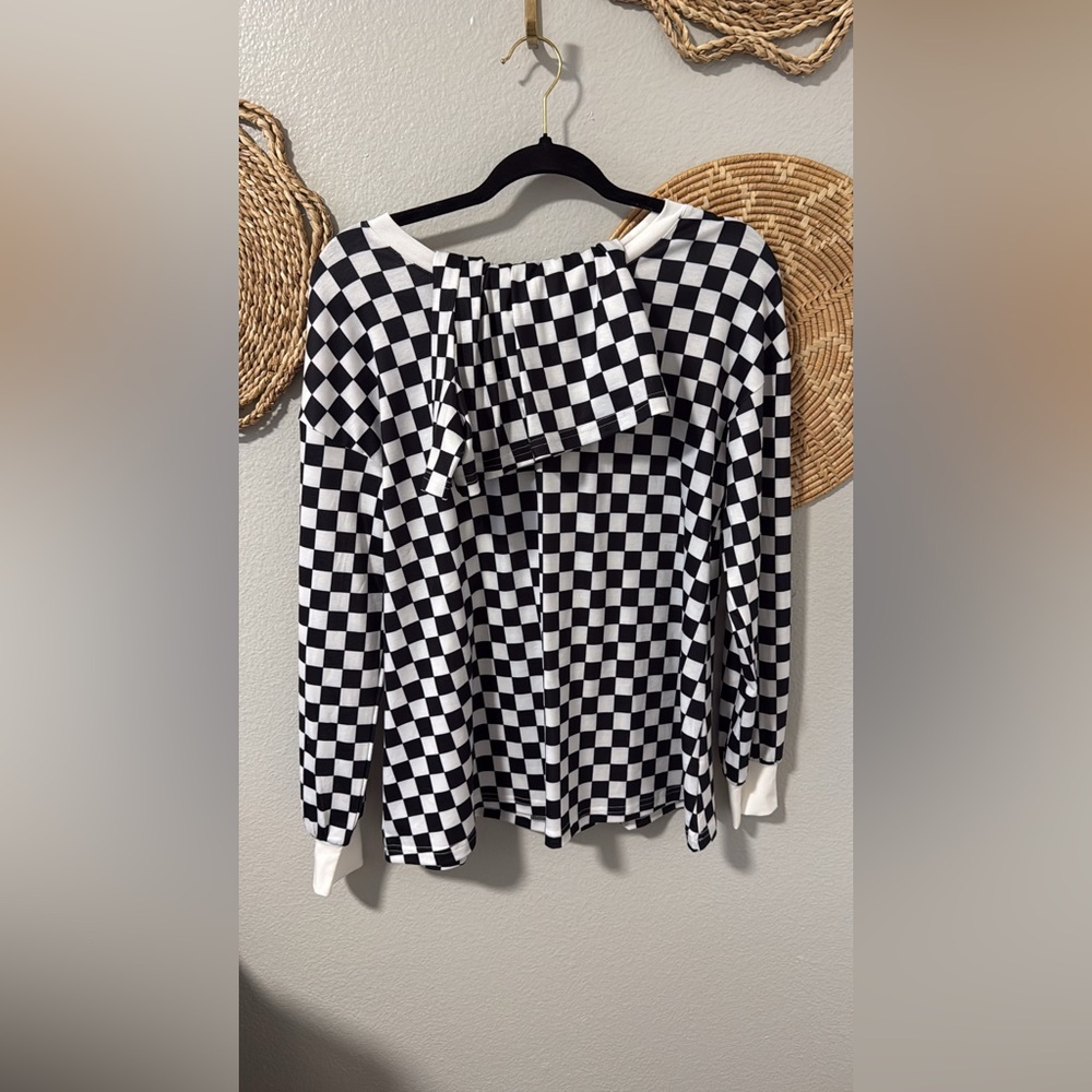 NEW- Black and White Checkered Long Sleeve Top and matching PJ shorts